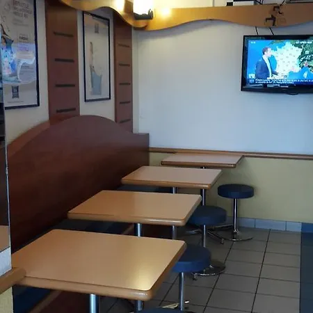 فندق Ibis Budget Lille Aeroport ليسكين